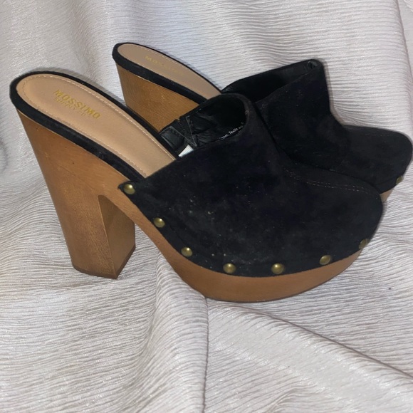 Platform Clogs - Picture 2 of 3